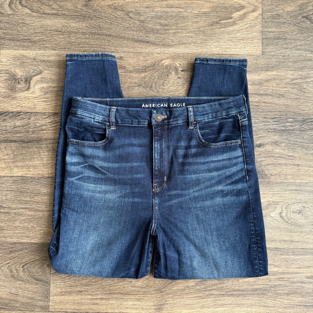 NWOT AE Next Level Curvy High-Rise Jegging